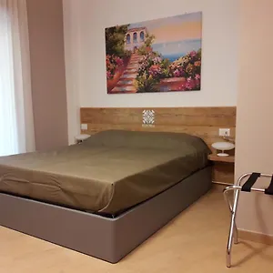 Bed & Breakfast Euforia - Tre Sedi - Three Locations, Naples