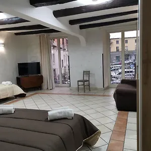 Bed & Breakfast Napoli Affittacamere, Naples