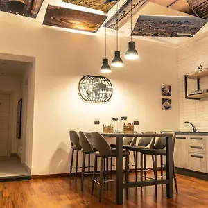 Bed & Breakfast Petrucci, Naples